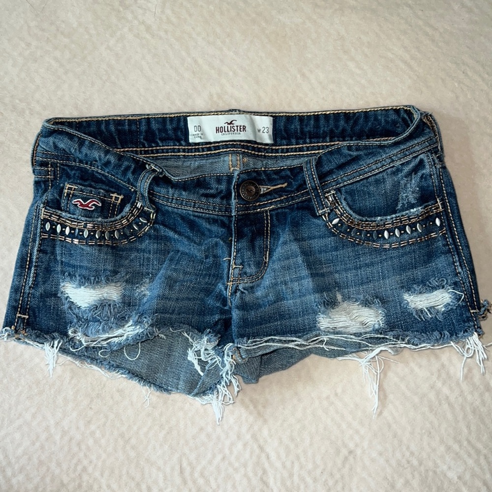 Hollister destroyed jean shorts